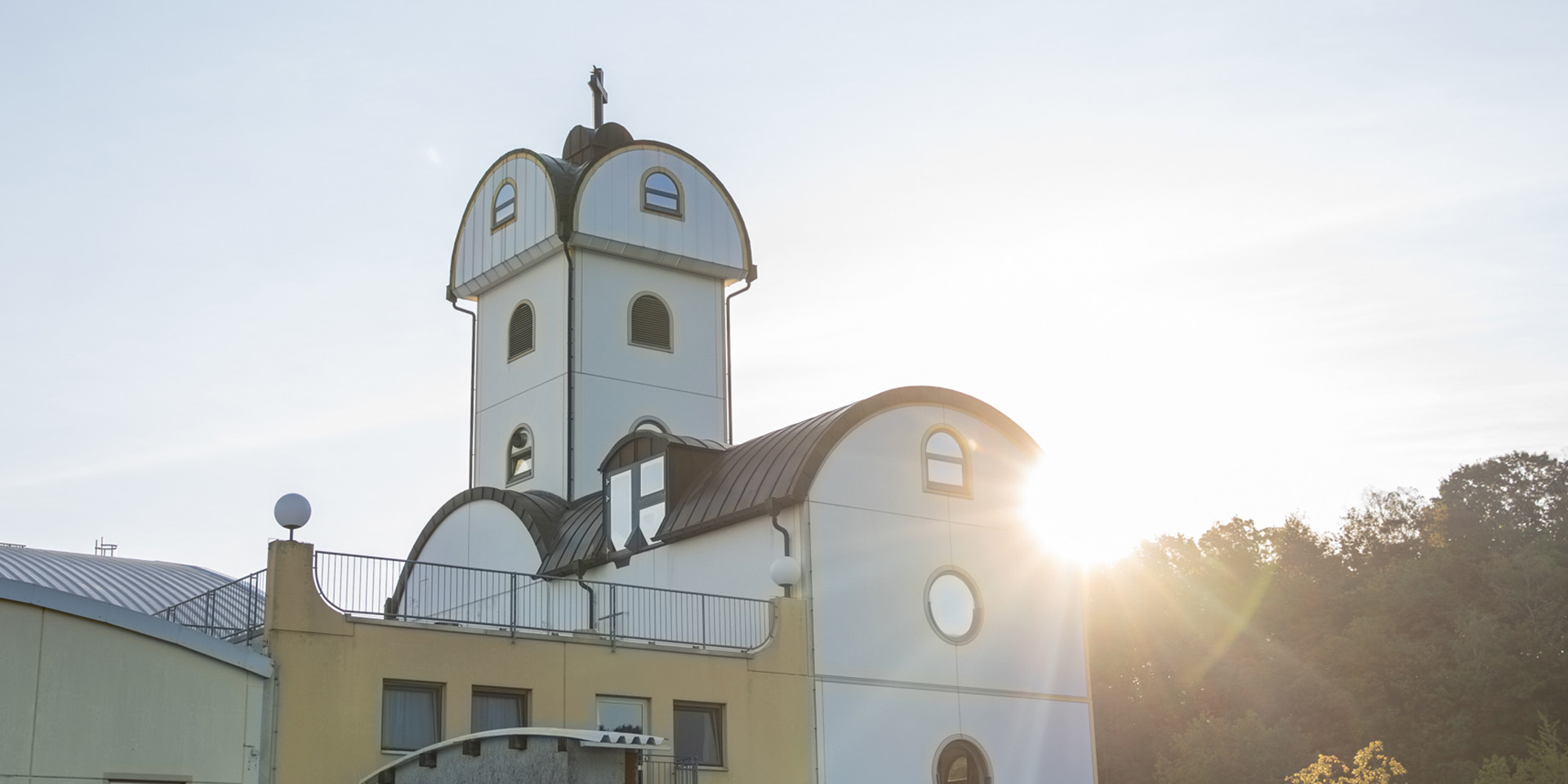 Ökumenische Autobahnkirche 'Licht auf unserem Weg' in Geiselwind